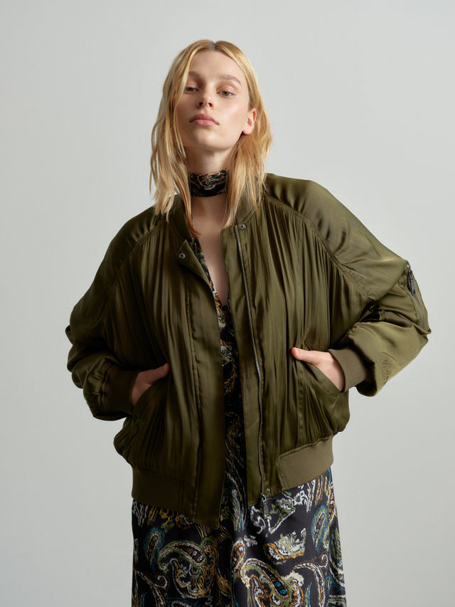 Jacket Jordin olive night - Not your average bomber jacket! This piece is truly special... - 1/3