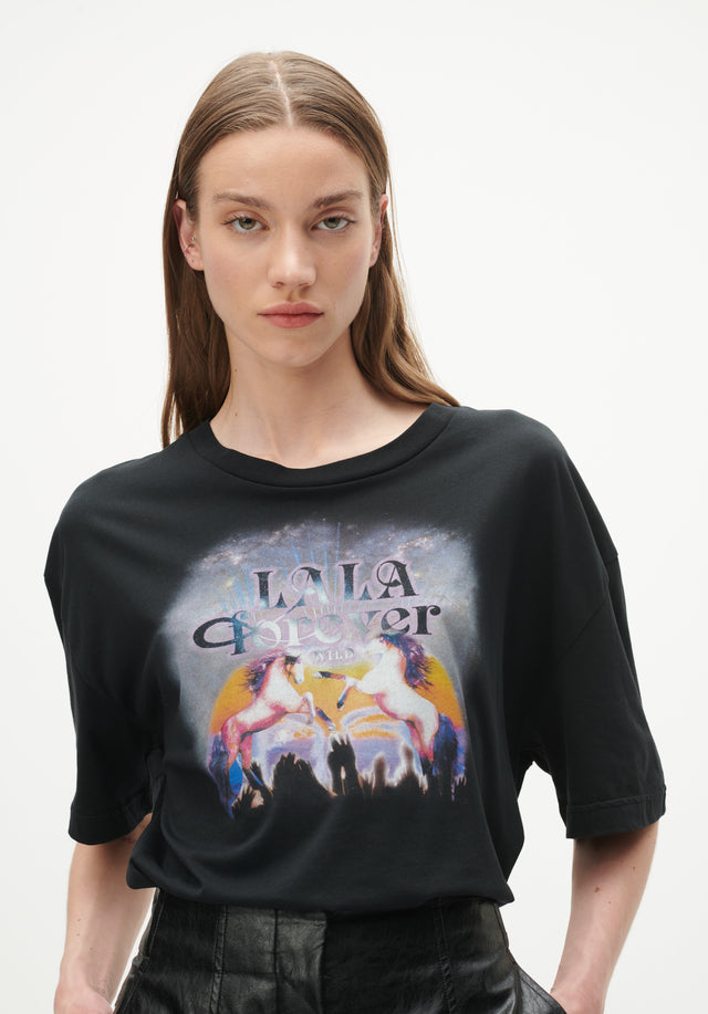 T-Shirt Cendra black - It’s not only individuality we are longing for, but -...
