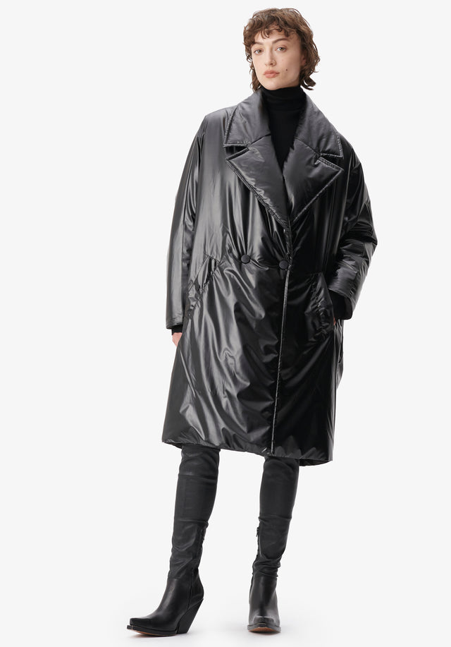Coat Ophir black - Enjoy the cocoony feel of this very special design this...
