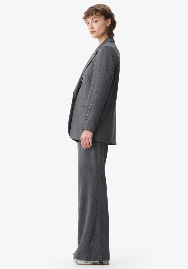 Jacket Jula anthracite stripe - Diese klassische Anzugjacke ist aus einer superbequemen Viskosemischung mit leichtem... - 2/6