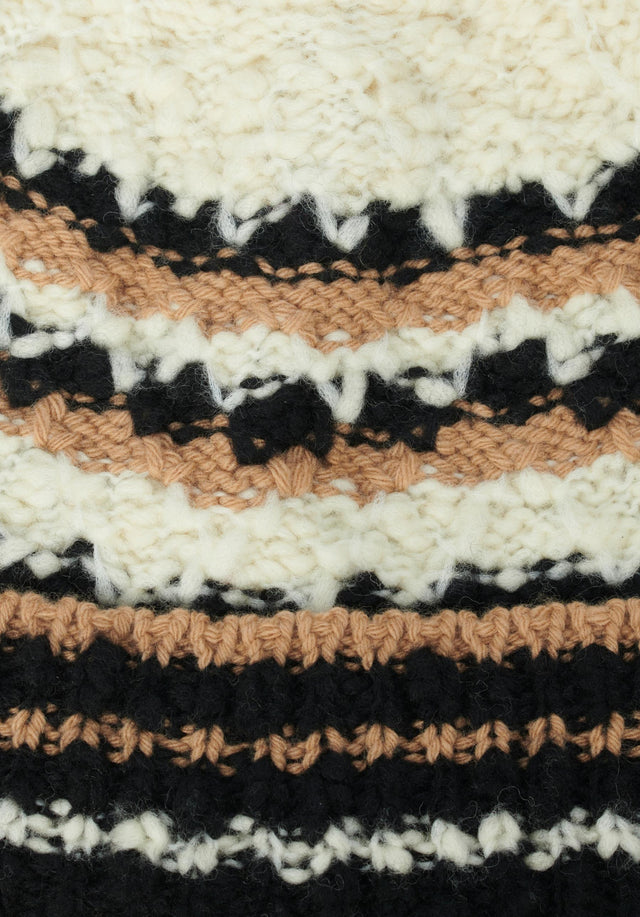 Beanie Adda stripy desert - The vibrant stripes, blended yarns, and soft colors of Beanie... - 2/3