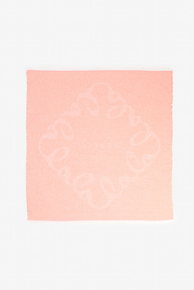Scarf Arian soft melon - With a delicate heritage pattern interweaved with our diamond lalagram,...
