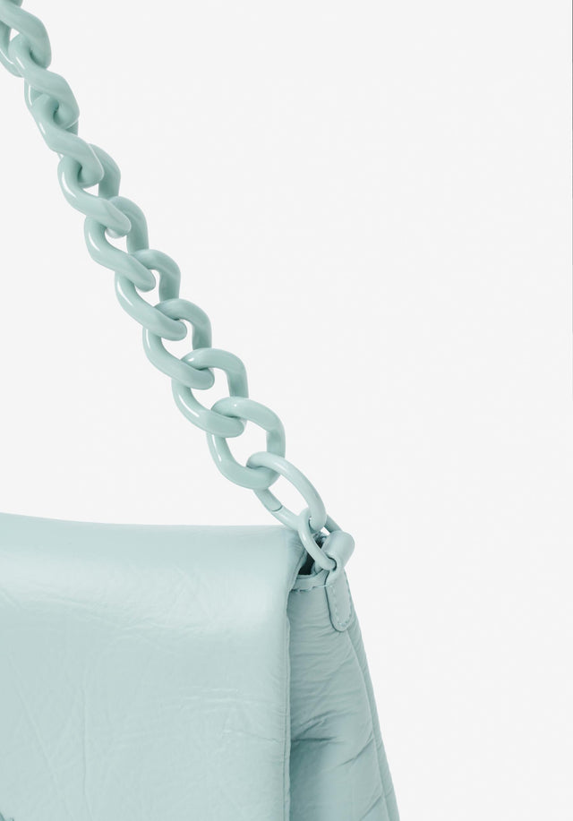 Shoulderbag Mima cloud - Exceptionally soft and lightweight. A padded chain-bag with a monochrome... - 4/5