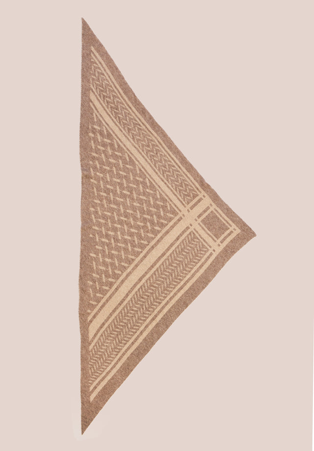 Triangle Goober Stradivari Dune - A rich, double face, triangle shaped cashmere scarf, featuring an... - 3/5