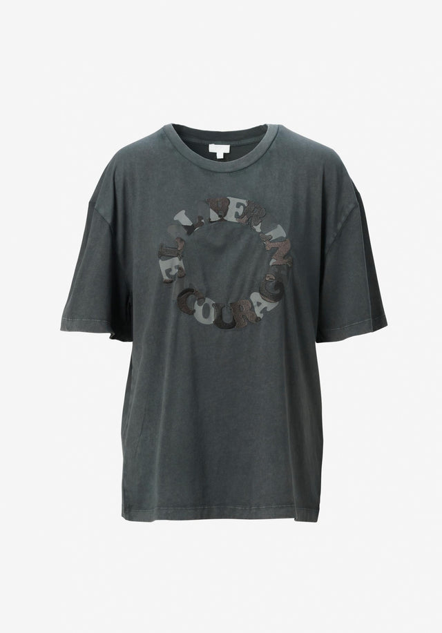 T-shirt Celia encourage antracite - This version of Celia is oil washed in anthracite and...
