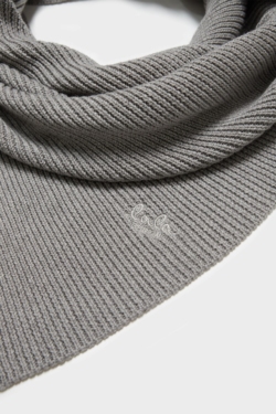 Knitted Chunky Triangle Tallie cotton wool light grey - alternative 2